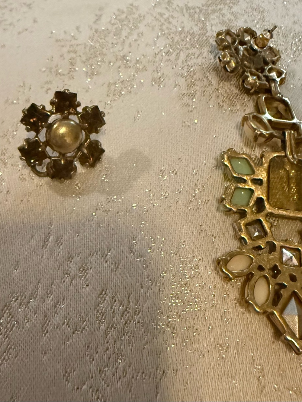 Stella & Dot Statement Drop Earrings can be worn 4 different ways - Picture 4 of 7